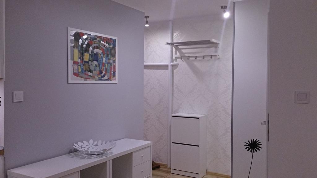 קטוביץ 1 Bedroom City Center Apartment חדר תמונה